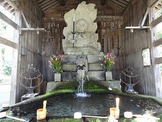 魚沼の菊花展が始まりました_a0084753_13175168.jpg