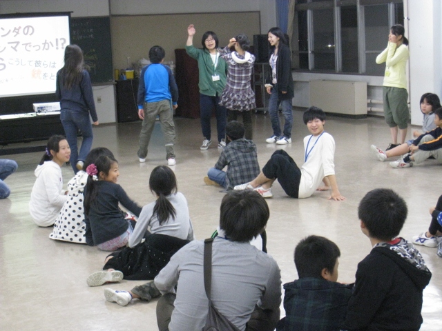 新潟県立青少年研修センターでの「ふれあい合宿」において2つのWSを展開しました。_c0167632_178340.jpg