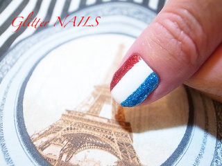 フランスの国旗柄ネイルアート Glitter Nails 横浜元町 ネイルサロンblog フランスの国旗柄ネイルアート Glitter Nails 横浜元町 ネイルサロンblog