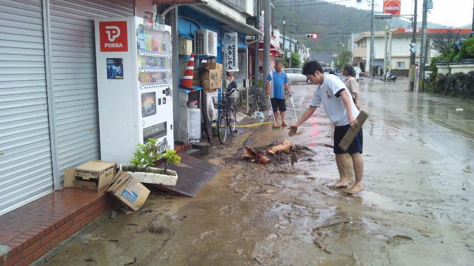 豪雨の痕_b0115085_12332950.jpg