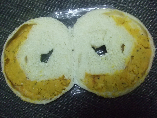 カリンベーグル かぼちゃチーズケーキ風_f0076001_2344233.jpg