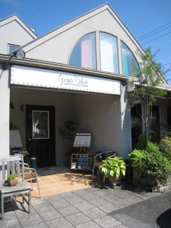 f0040310_0482659.jpg