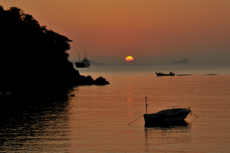 鴨池の夕景_f0184314_1857865.jpg