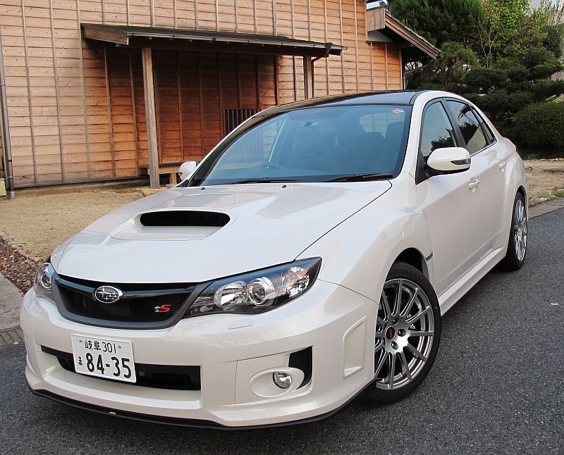 いよいよWRXとインプレッサが離別する時を迎えた。_f0076731_18453990.jpg