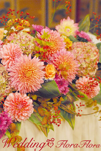 秋色 桜色 和のご披露宴装花1 目黒雅叙園様_a0115684_1542854.jpg