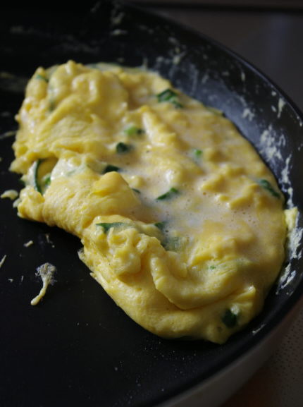 ほうれん草とチーズのふわふわオムレツ_f0168317_17524816.jpg