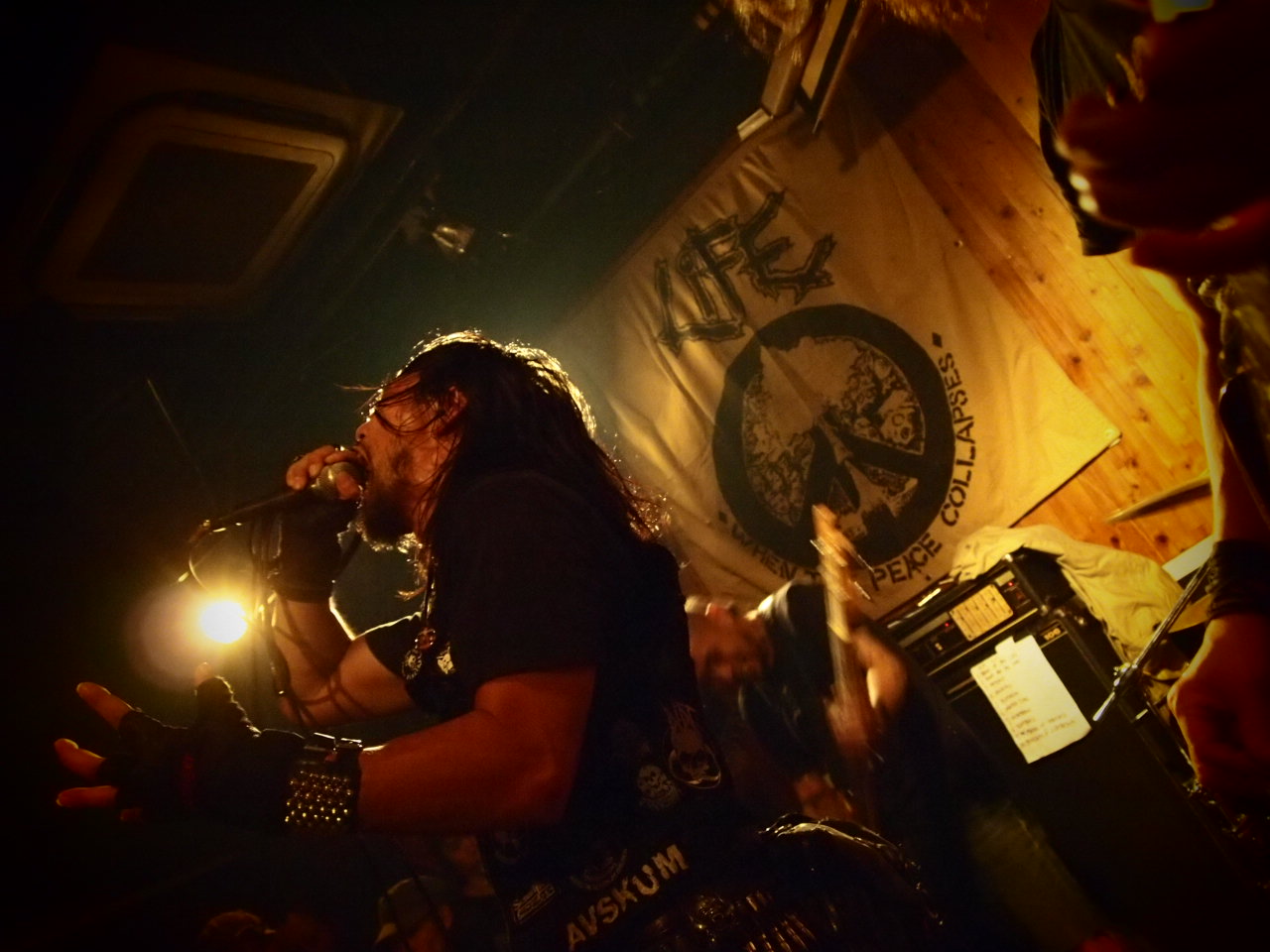 DISCHARGE JAPAN TOUR 2011 FINAL GIG_d0181330_19443777.jpg