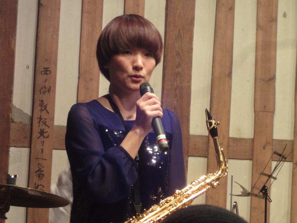 筑波山麓秋祭り　2011　トピックス　その３　マリンバ_b0124462_4545331.jpg