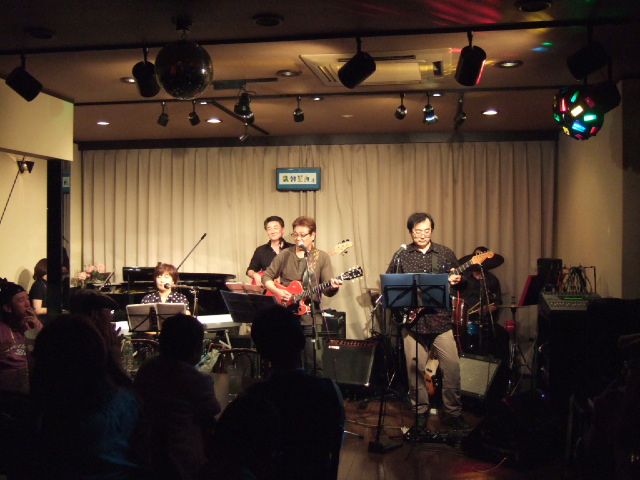 c0229062_1452881.jpg