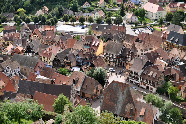 ヴォージュ山脈の麓の村、Kaysersberg。_c0209272_6554762.jpg