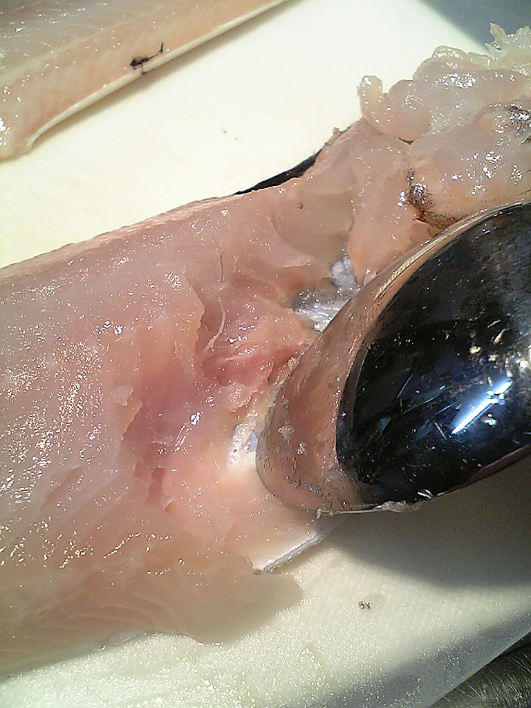 つみれを手作りで キッチンサポート青 つみれを手作りで キッチンサポート青