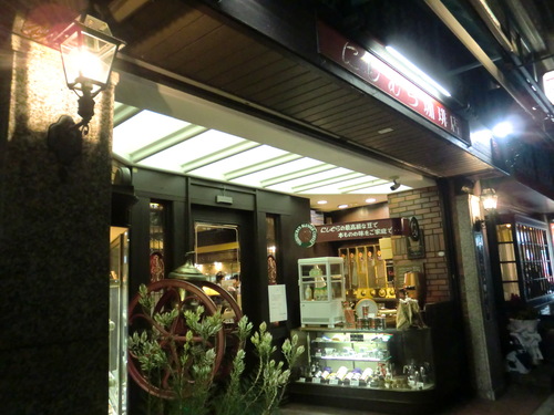 e0240190_1054799.jpg