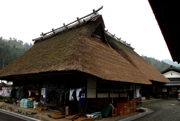 美山 かやぶきの家_e0048413_20271232.jpg
