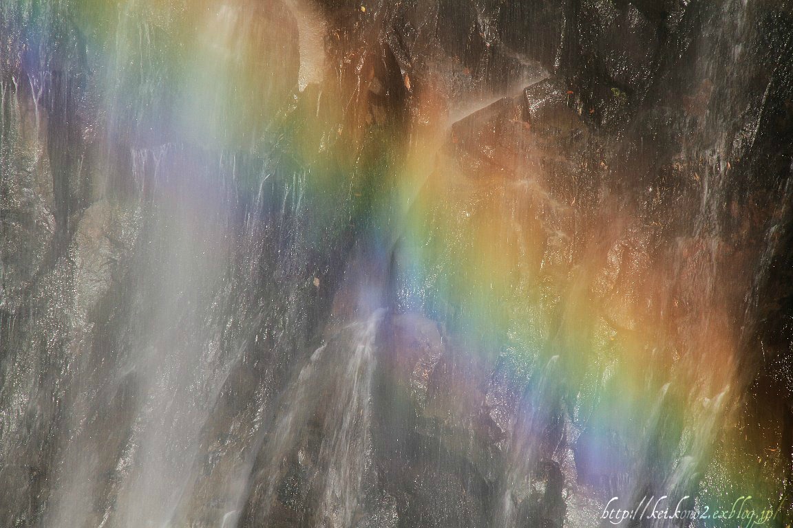 Rainbow of the waterfall_a0032015_1740411.jpg