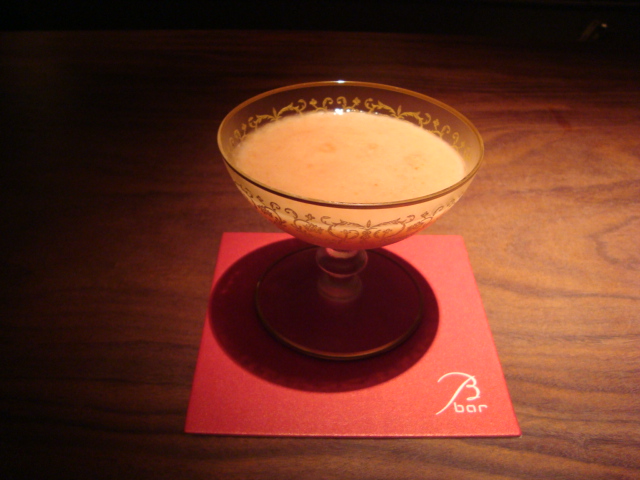 六本木「B bar」へ行く。_f0232060_17324574.jpg