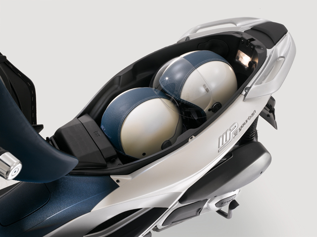 PIAGGIO MP3 Yourban300_d0099181_13245072.jpg
