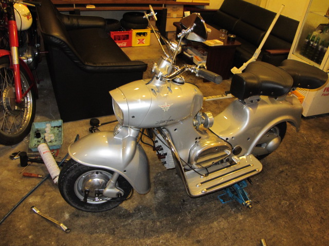 VESPA, RUMI_c0060469_1323388.jpg