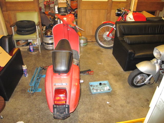 VESPA, RUMI_c0060469_1335027.jpg