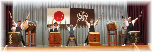 お餅つき と 太鼓演奏 ♪_d0175974_19552642.jpg