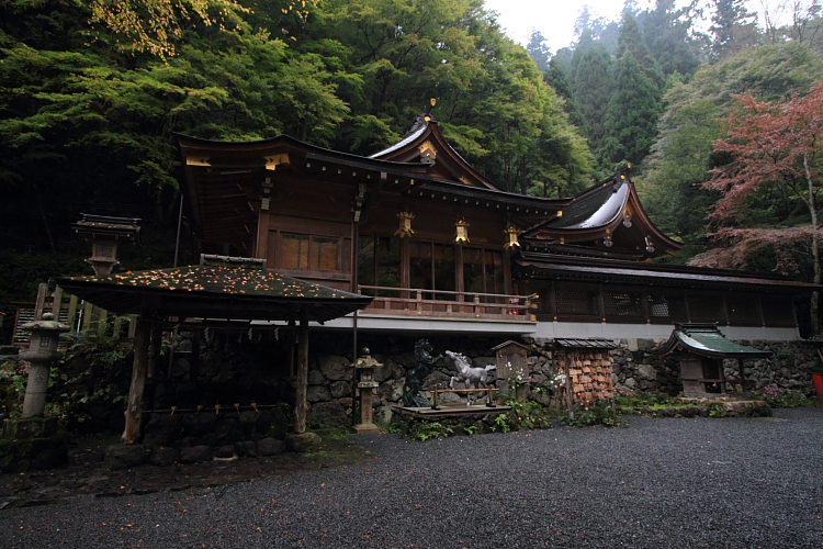 貴船神社_e0051888_2210965.jpg