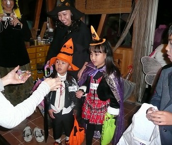 百目柿とハロウィーンパーティー_f0079289_16251857.jpg