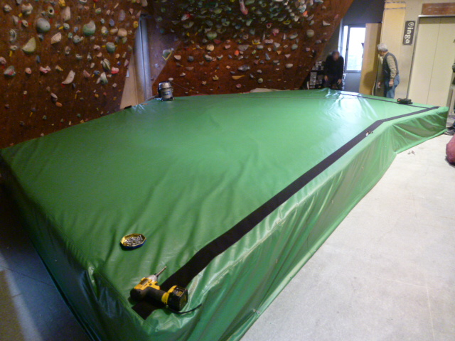 本店クライミングウォール