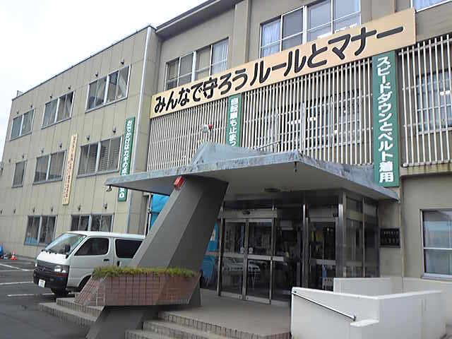 ★ハリアーハイブリッド・グランドハイエース ご成約ありがとうございます!★(白石店)_c0161601_23213326.jpg