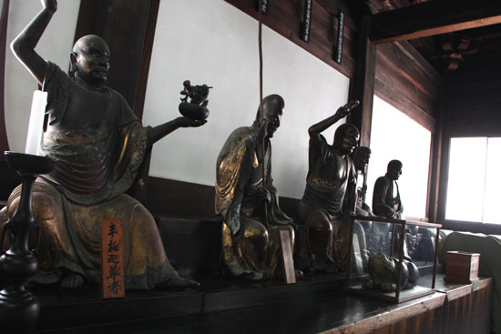 黄檗山萬福寺 仏像巡り_e0048413_19242324.jpg