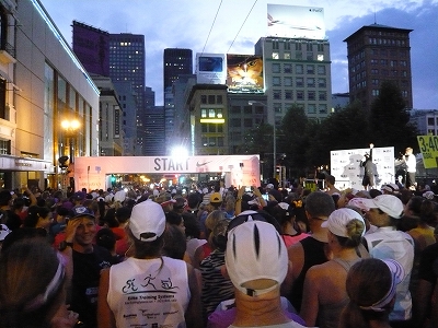 NWM2011 ナイキ ウィメンズ マラソン2011 その2(Start-7km)_d0113725_2303370.jpg