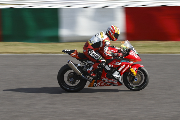 2011 SUPERBIKERACE in SUZUKA　【JSB1000】_d0108063_22353951.jpg