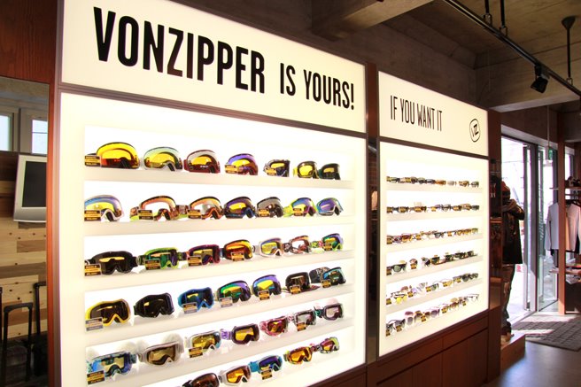 渋谷キャットストリートにvonzipper store open_c0151965_2201440.jpg
