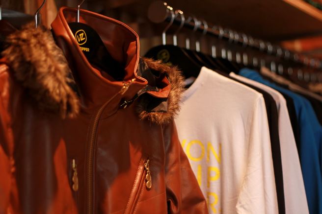 渋谷キャットストリートにvonzipper store open_c0151965_2212989.jpg