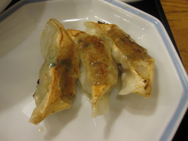 長崎ちゃんぽんリンガーハット「長崎ちゃんぽん麺300g餃子3個セット¥690」@八王子_b0042308_2335412.jpg