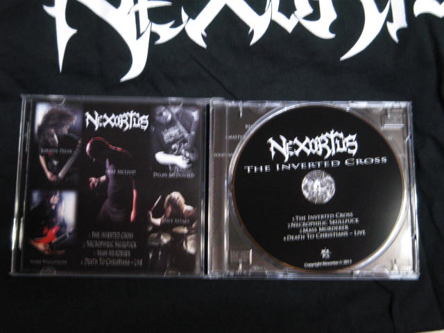 NexortusのCDとTシャツ_a0093332_13545736.jpg