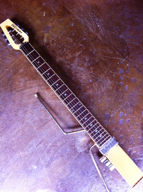 ギター買いました！ MINISTAR JAZZ STAR : Mr.mambo'n の 「ワクワク