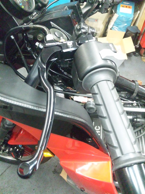 GPZ750 TURBOにブレンボキャリパーでござる。その5_a0163159_2394214.jpg