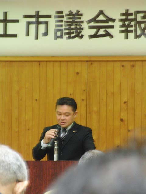 昨日から富士市議会報告会が始まりました_f0141310_7364941.jpg