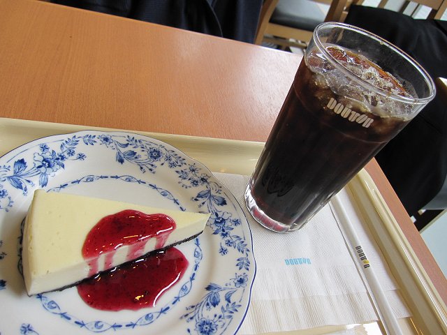 ドトールコーヒー ニューヨークチーズケーキ 何となく甘美な表層 パンケーキ編