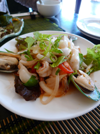おいしいタイ料理_b0142989_2328229.jpg