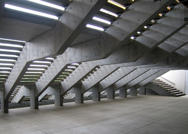 神戸大学百年記念館 建築図鑑 Ii