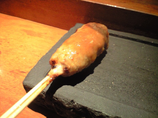 市松　堂島　食べて楽しい！鶏の新感覚料理かな。_a0194908_12245634.jpg