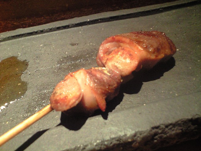 市松 堂島 食べて楽しい!鶏の新感覚料理かな。_a0194908_12251265.jpg