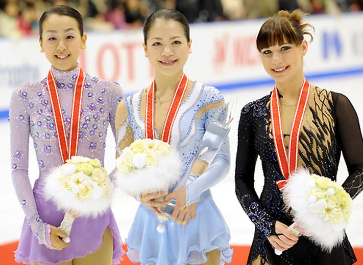 鈴木明子選手優勝 浅田真央選手銀メダル 11年nhk杯 Murmur 別館