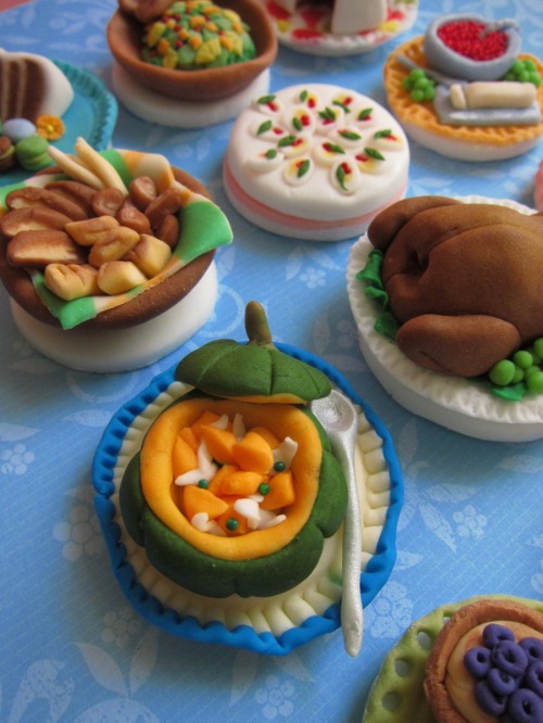 Thanksgiving Dinner Cupcake Toppers_c0120817_3301927.jpg