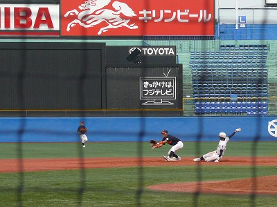 拓殖大（２部優勝）対中央大（１部最下位）　１１月１３日　東都大学野球入替戦・前半_b0166128_10122892.jpg