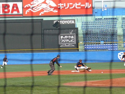 拓殖大（２部優勝）対中央大（１部最下位）　１１月１３日　東都大学野球入替戦・前半_b0166128_8213367.jpg