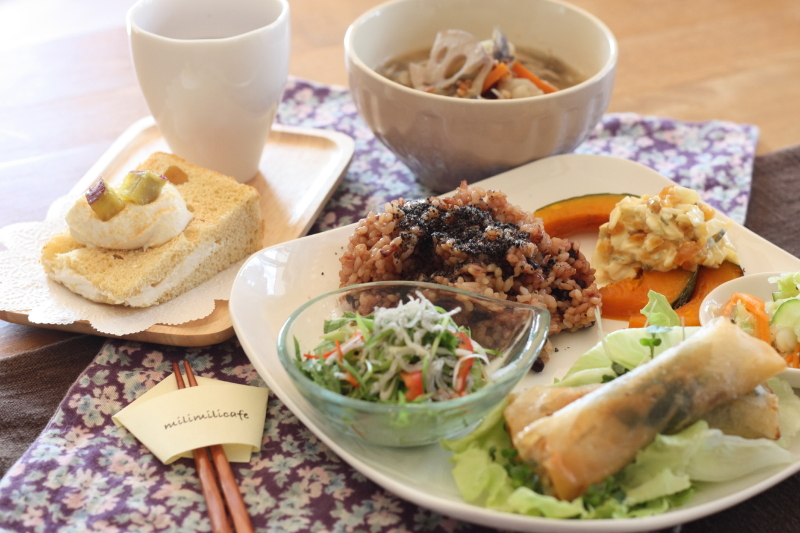 今月の土曜カフェ_e0170128_11422667.jpg