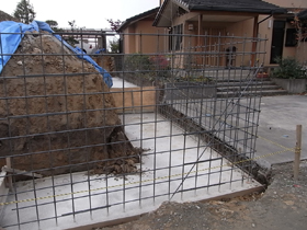 『麓山の家』 既存母屋解体~地盤調査~擁壁工事_e0197748_20167.jpg