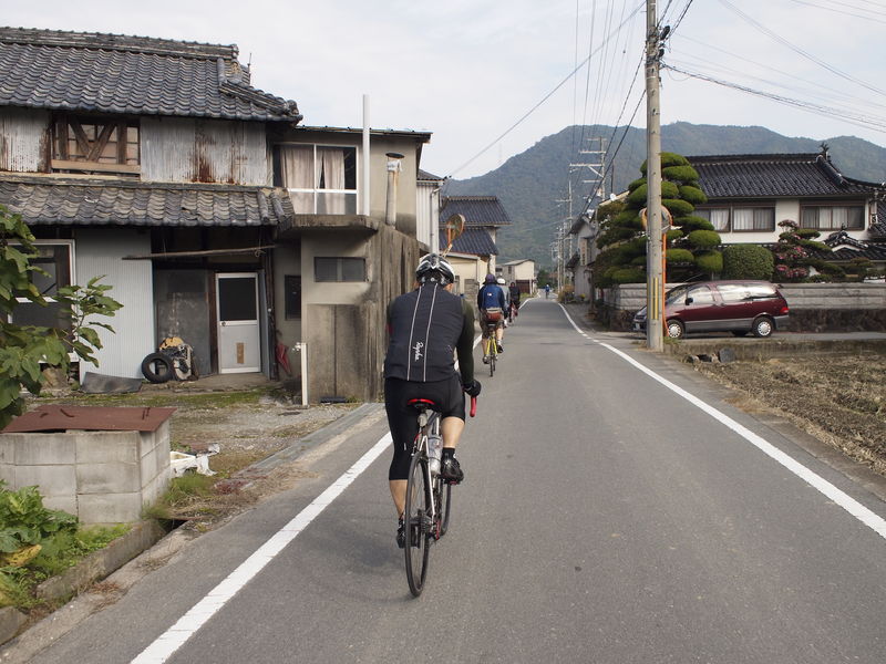 会長のお膝元で自然薯ライド_c0177576_234223.jpg