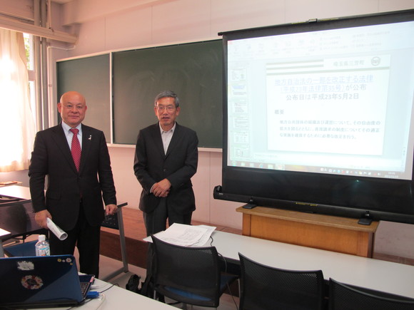 都留文科大学出前町長室_d0130714_2231087.jpg